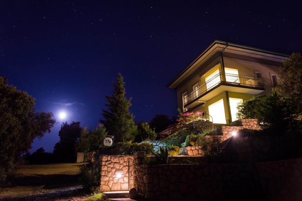 Apartments Car Kampor Δωμάτιο φωτογραφία