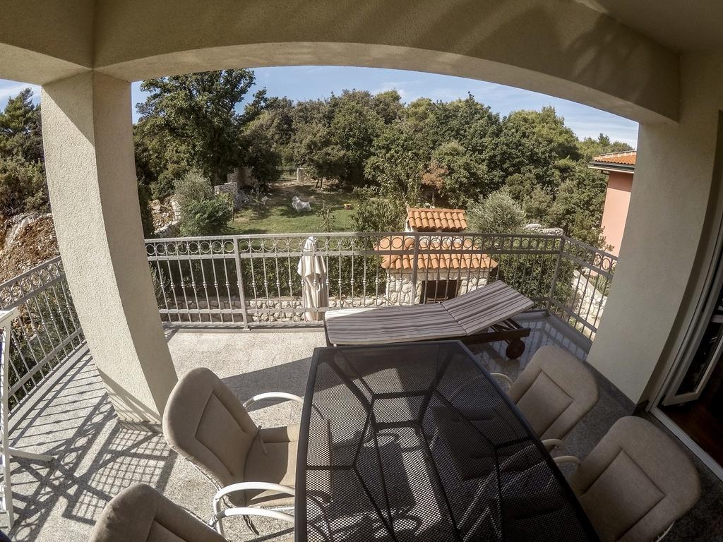 Apartments Car Kampor Δωμάτιο φωτογραφία